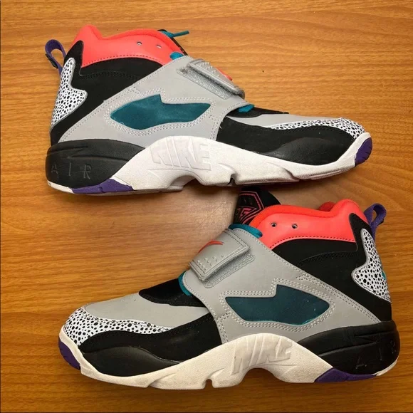 Nike Air Diamond Turf - Picture 2 of 9